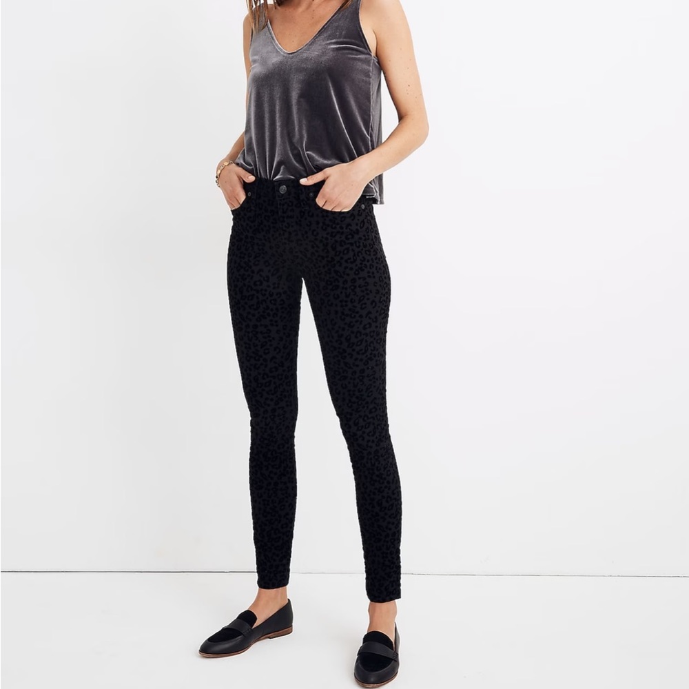 NWT Madewell 9” mid-rise skinny jeans: flocked leaped edition!